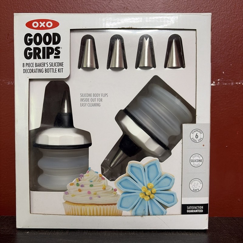 OXO Good Grips 8 Piece Baker's Silicone Decorating Bottle Kit ~ Brand New
