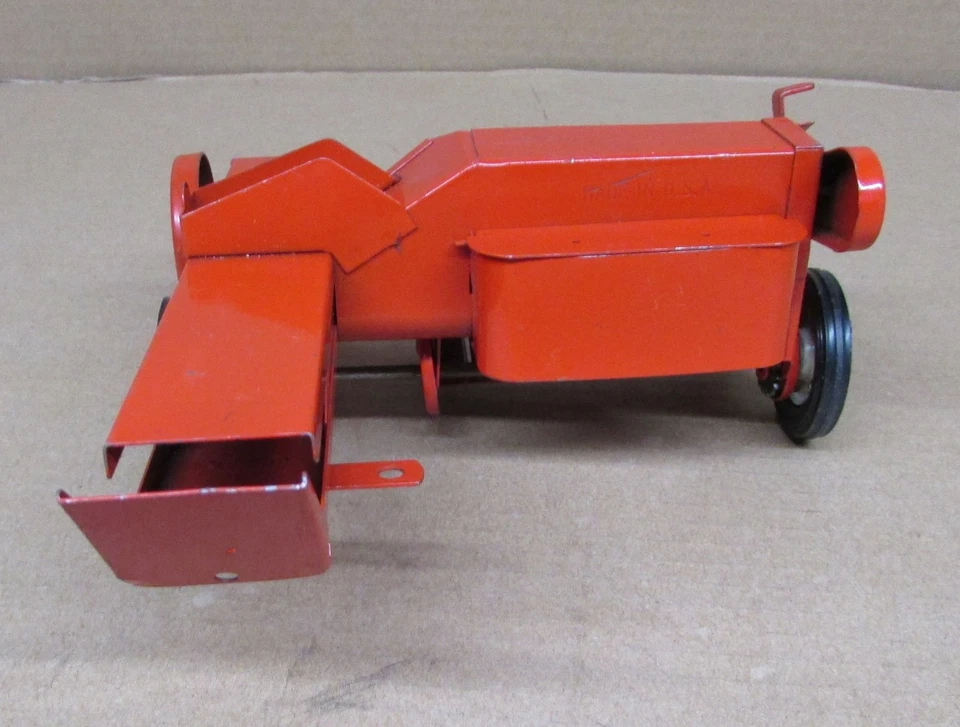 Tru Scale Hay Baler Vintage Original Farm Toy 1/16 Scale Pressed Steel Nice - Image 4 of 4