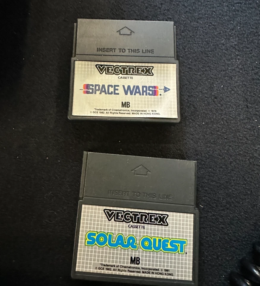 MB Vectrex GI 3000 Spielekonsole mit zwei Spielen und zwei Controllern - Bild 4 von 4