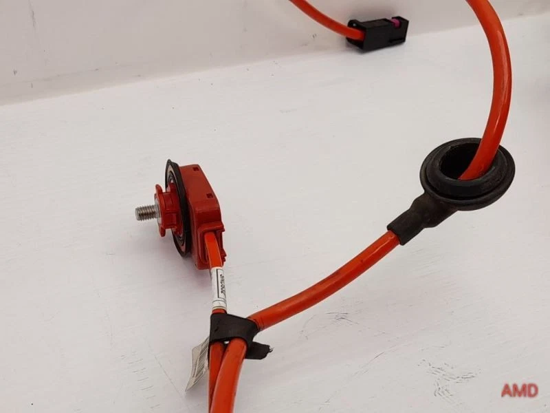 BMW Serie 3 328i 335i F30 F31 2014 batería B+ cable bajo piso 61129316576  Foto 3 de 4