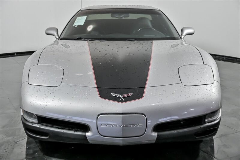 2004 Machine Silver Chevrolet Corvette   | C5 Corvette Photo 4