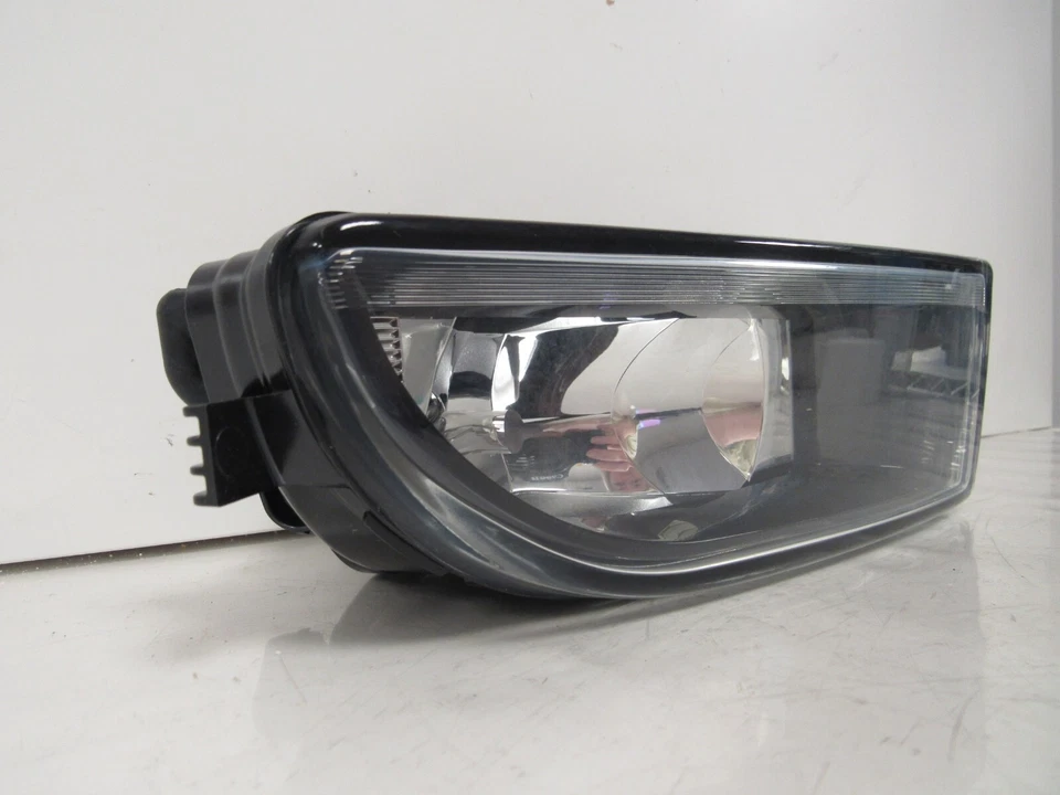 Luz antiniebla Volkswagen Beetle 2012 2013 pasajero derecho OEM B76R 5819 Foto 3 de 4