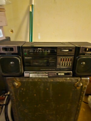 Vintage 1980s Sony Boombox Cfs-1000 Cassette-corder Am/fm Stereo