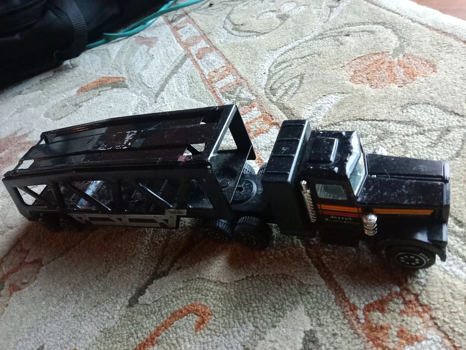 Vintage 1982 Tonka Car Transporter Kenworth Jerry's Auto Movers 16.5 L - Image 3 of 4