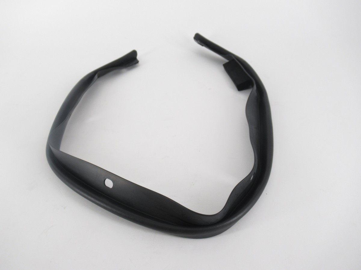 チルドレンプレート2011 Genuine OEM Honda 71128-SZT-G01 Front Bumper Center Seal 2011-2015