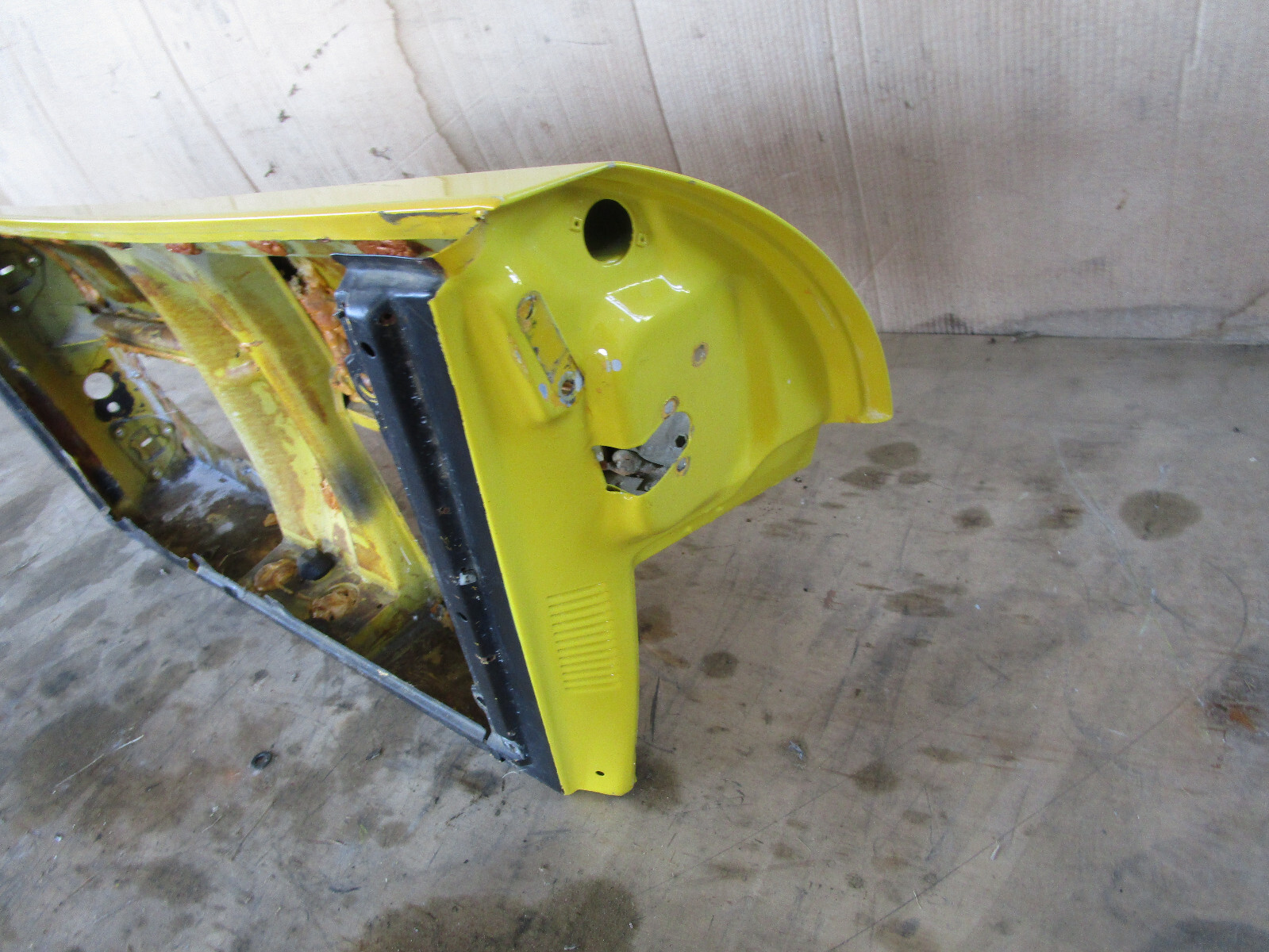 Ferrari 348 - RH / Passenger Door Skin/Shell P/N 62182900