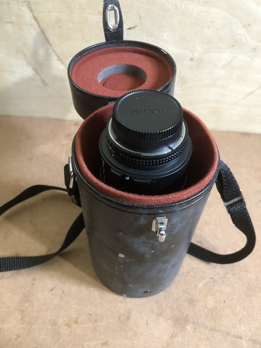 Nikon ED AF Nikkor 80-200mm 1:2.8 w/ Lens Cover, Filter, and CL-43
