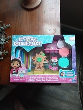 Gabby's Dollhouse Baby Box Cat Craft-A-Riffic Room with Exclusive Figure Ages 3+