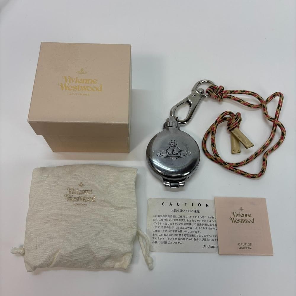Vivienne Westwood Portable Ashtray Silver cigarettes Case Round