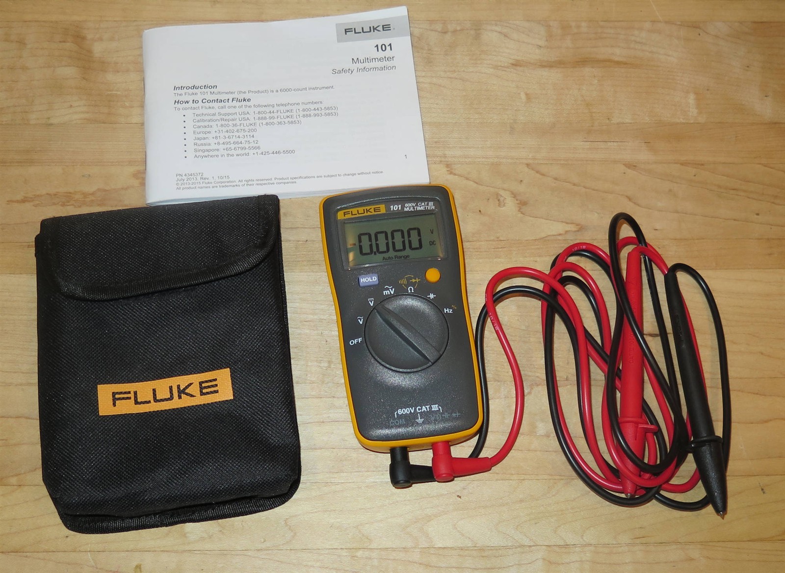 Fluke 101 Pocket Digital Multimeter w/TL75 Leads, Case & Documentation
