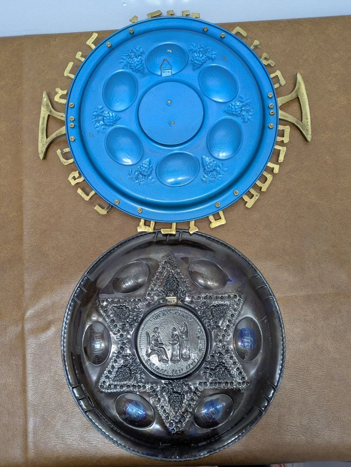 Platos decorativos del Seder de Pascua con letras hebreas Foto 4 de 4