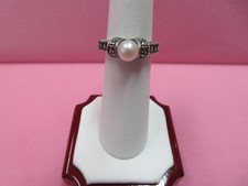 Vintage 925 Sterling Silver Marcasite Pearl Ring Size 6 - 4.91 Grams