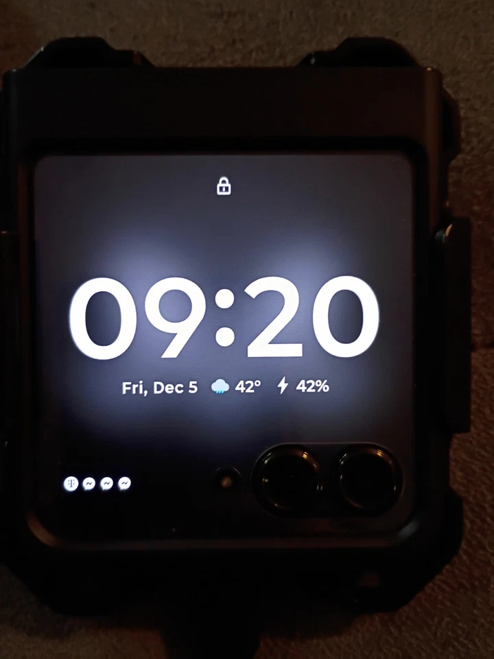 T-Mobile: Motorola Razr 2025 Foto 2 de 2
