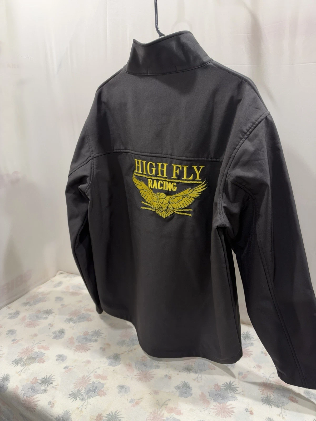 Devon & Jones High Fly Racing Embroidered Soft Shell Jacket Black Gray L - product detail image 5