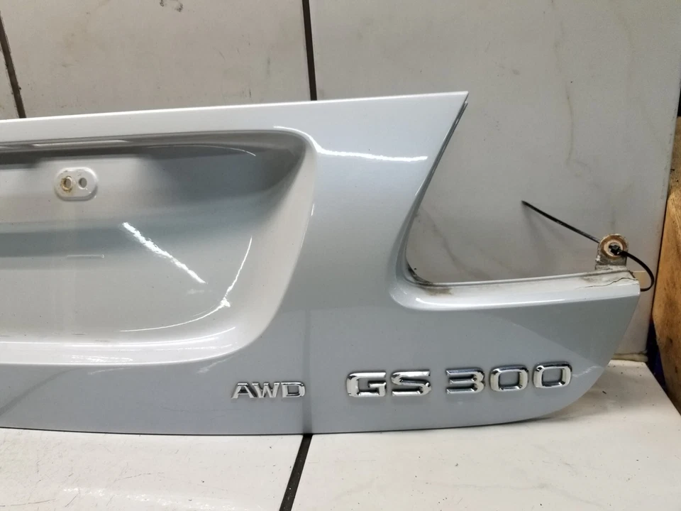 Lexus GS300 2006 panel de acabado trasero de maletero Foto 4 de 4