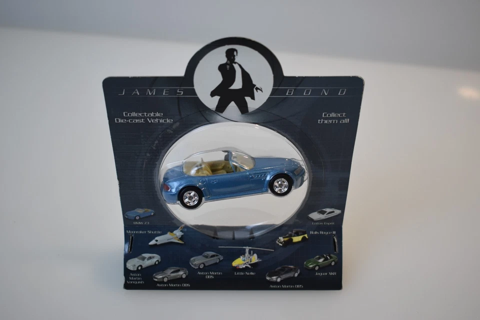 Corgi James Bond 007 Goldeneye Day BMW Z3 1:64 Diecast TY95502 - Image 2 of 4