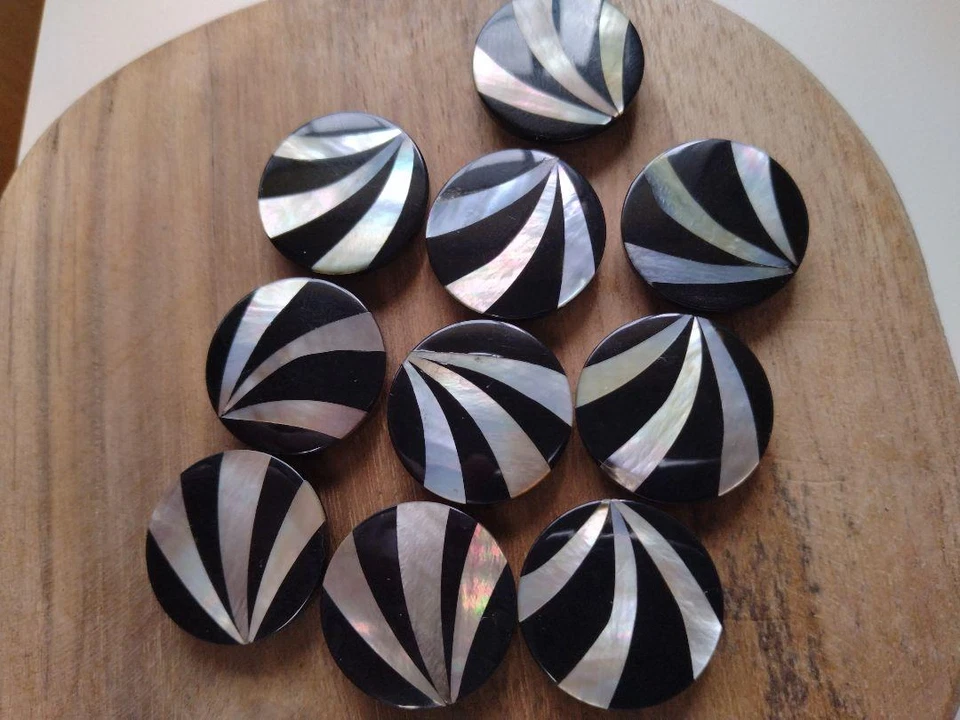 10pcs -shell marble colored 20mm bundle of shell buttons special vintage buttons - Image 3 of 4