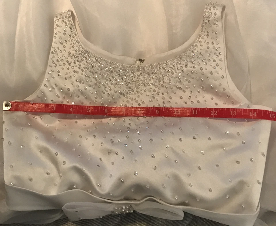 Joan Calabrese para Mon Cheri Foto 2 de 4