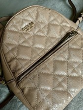 Guess Rucksack Rosé Lackleder NEUw