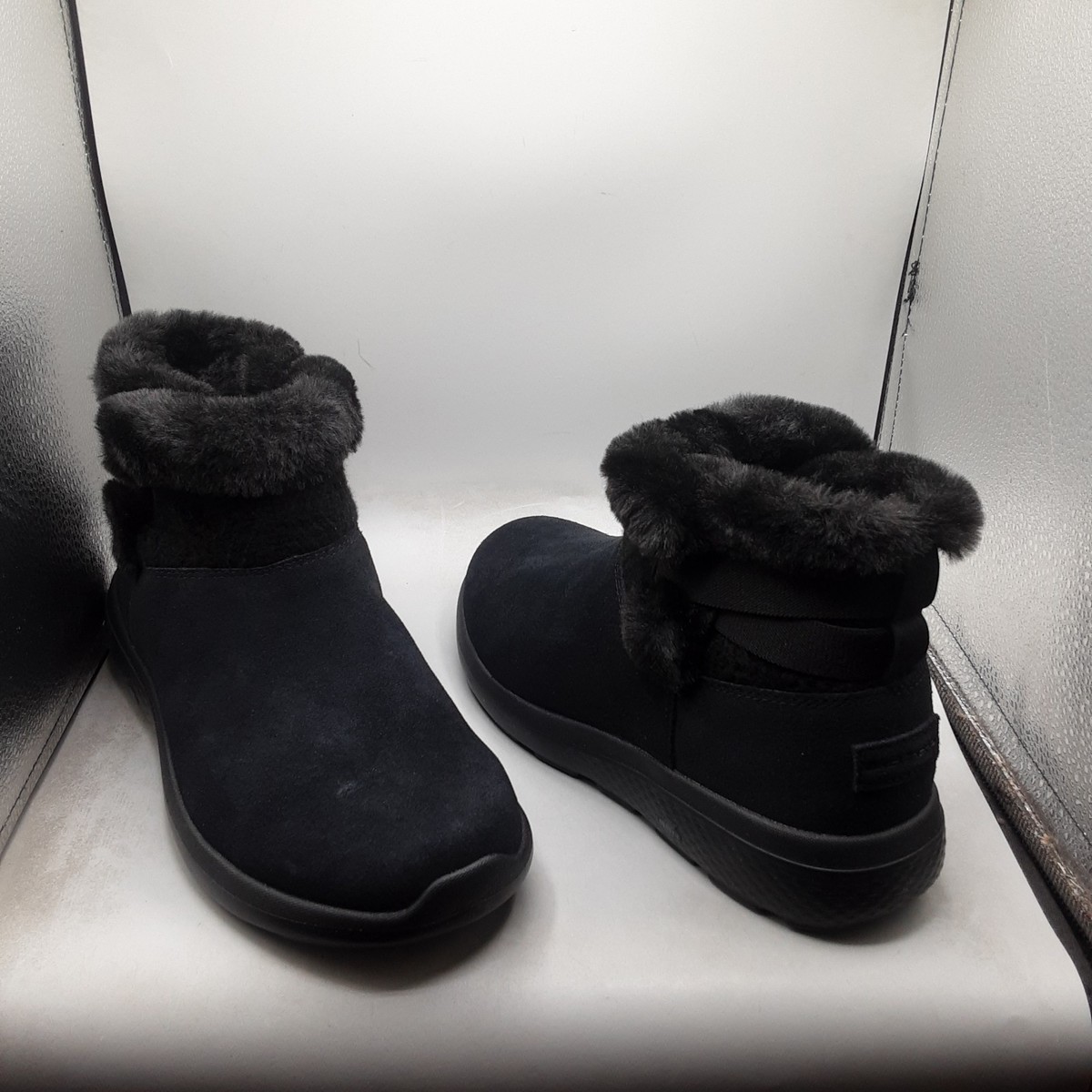 Skechers On The Go City 2 Cozy Vibe Boots Women's 9W Black Suede