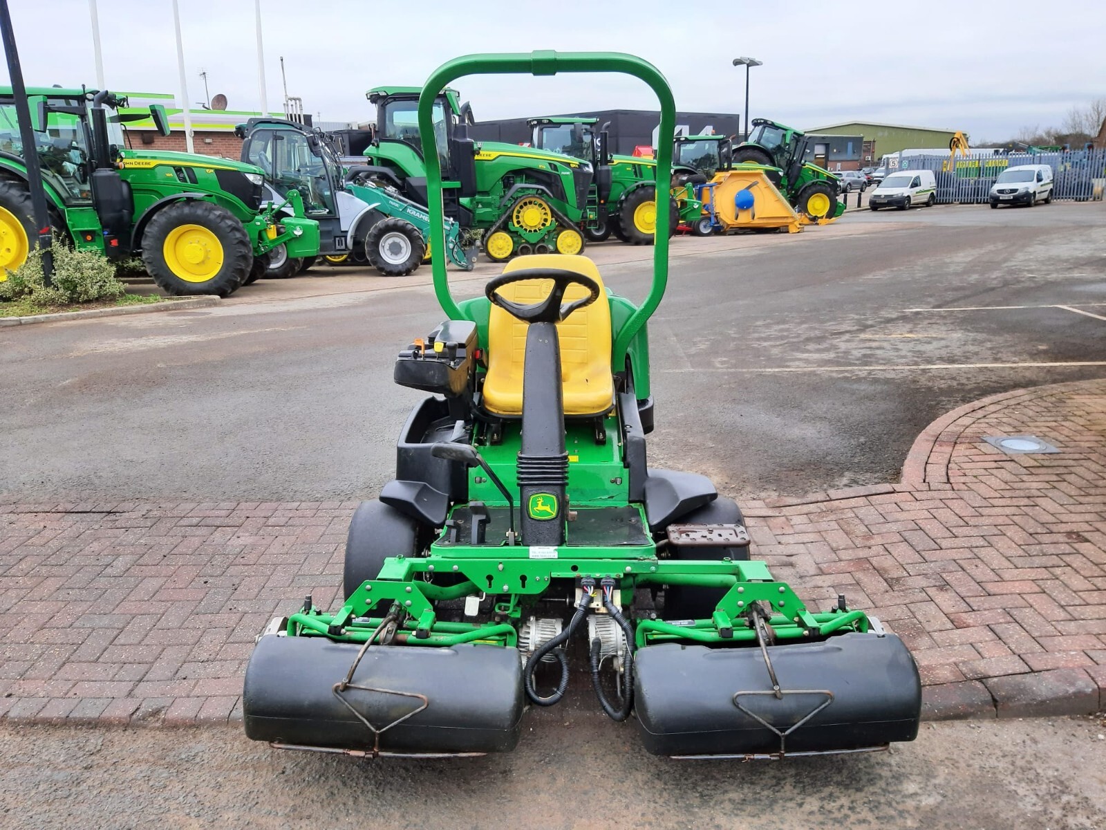 2011 John Deere 2500EH Hybrid 3WD Golf Greens Mower 11 Bladed Power