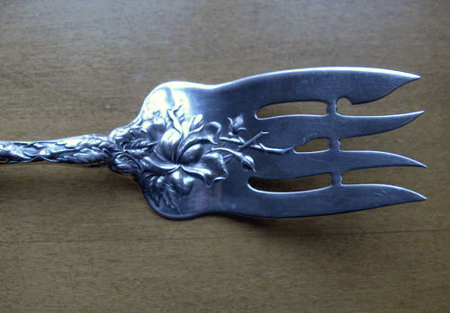 Alvin Bridal Rose sterling silver large cold meat fork~1903~Art Nouveau floral - Picture 3 of 7