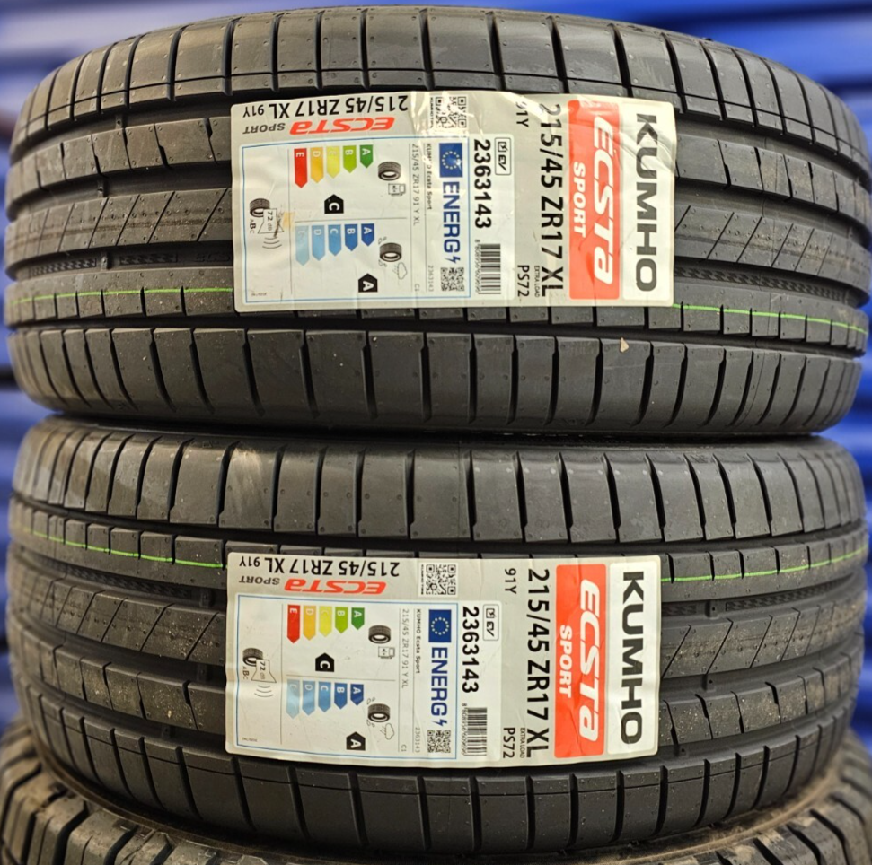 Kumho 215/45ZR17 タイヤ・ホイールセット 17インチ Kumho 215/45ZR17 タイヤ・ホイールセット 17インチ Kumho 215/45ZR17