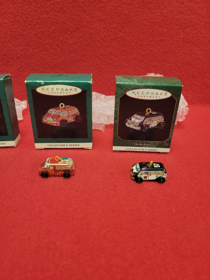 4 adornos de coche miniatura Hallmark On the Road 2, #1 1993, #3 1995, #5 1997 nuevos Foto 3 de 4