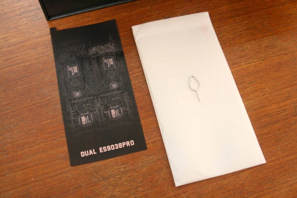 FiiO M17 Degital Audio Player High Resolution Bluetooth Portable Desktop Audio - Image 4 of 4