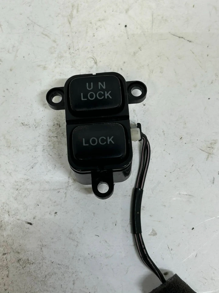 Cerradura/desbloqueo interruptor puerta Mazda Millennia 99-02 Foto 2 de 4