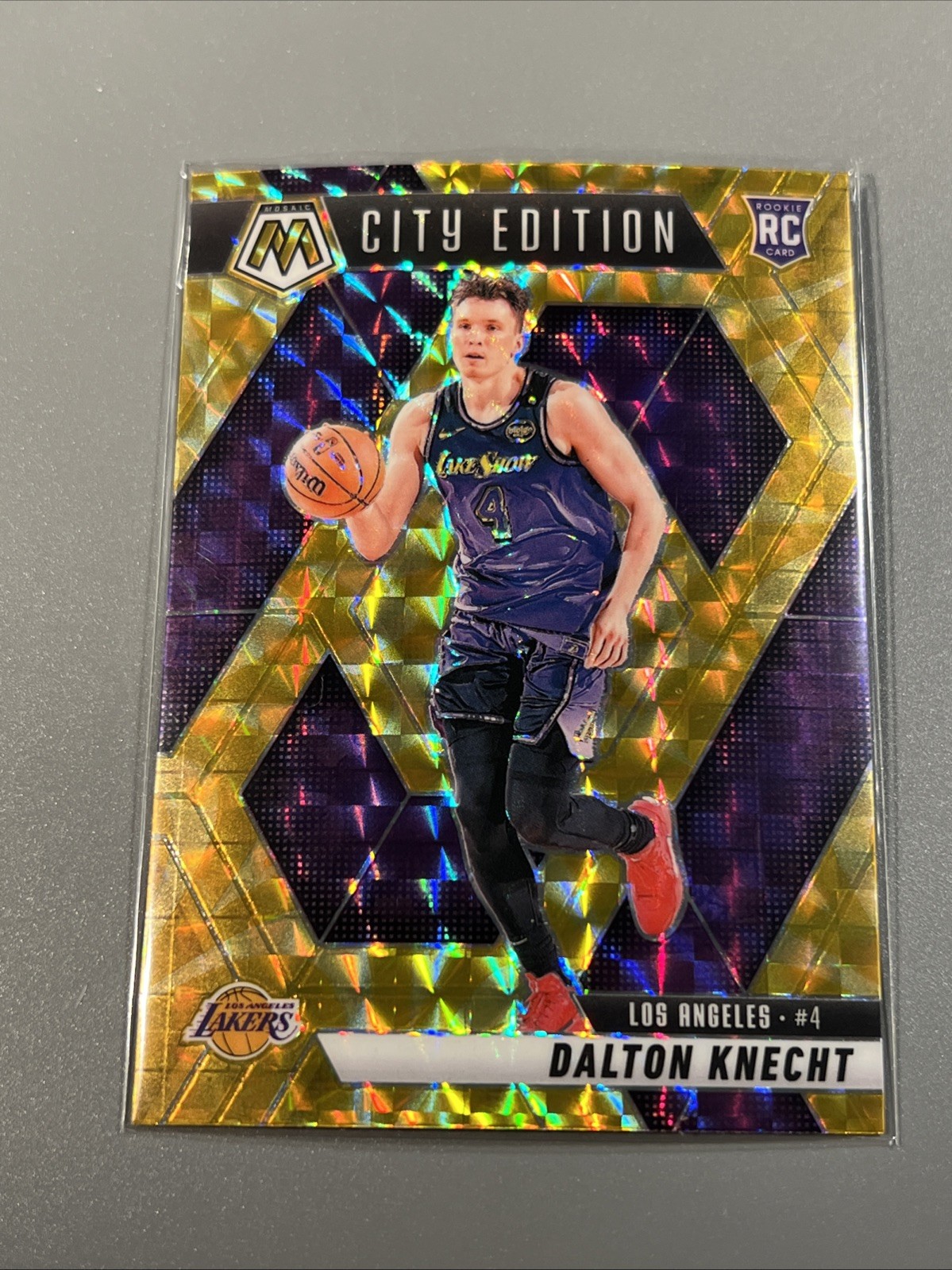 Dalton Knecht 2024-25 Panini Mosaic City Edition Yellow Reactive Prizm RC
