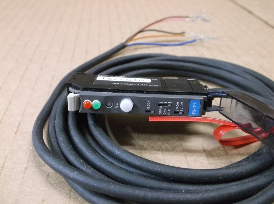 FS-T1 Keyence NEW In Box Photoelectric Switch Sensor Fiber Optic Amplifier FST1 - Image 4 of 4