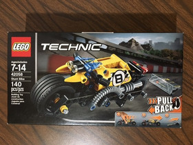 LEGO TECHNIC  Stunt Bike  (42058)   ***Slight box damaged***