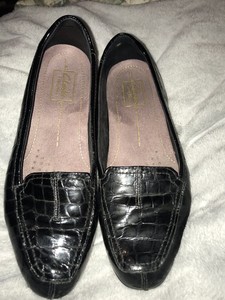 clarks timeless loafer