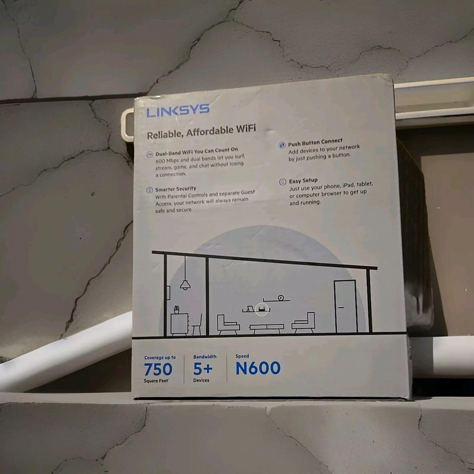 Linksys N600 Dual Band WiFi 4 Router up to 750 Square Feet 5+ Devices Black - Image 2 of 3