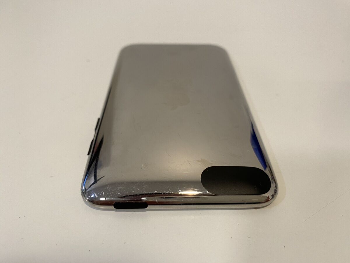 Apple iPod touch 3rd Generation Black (64 GB) Good Condition Apple iPod touch 3rd Generation Black (64 GB) Good Condition