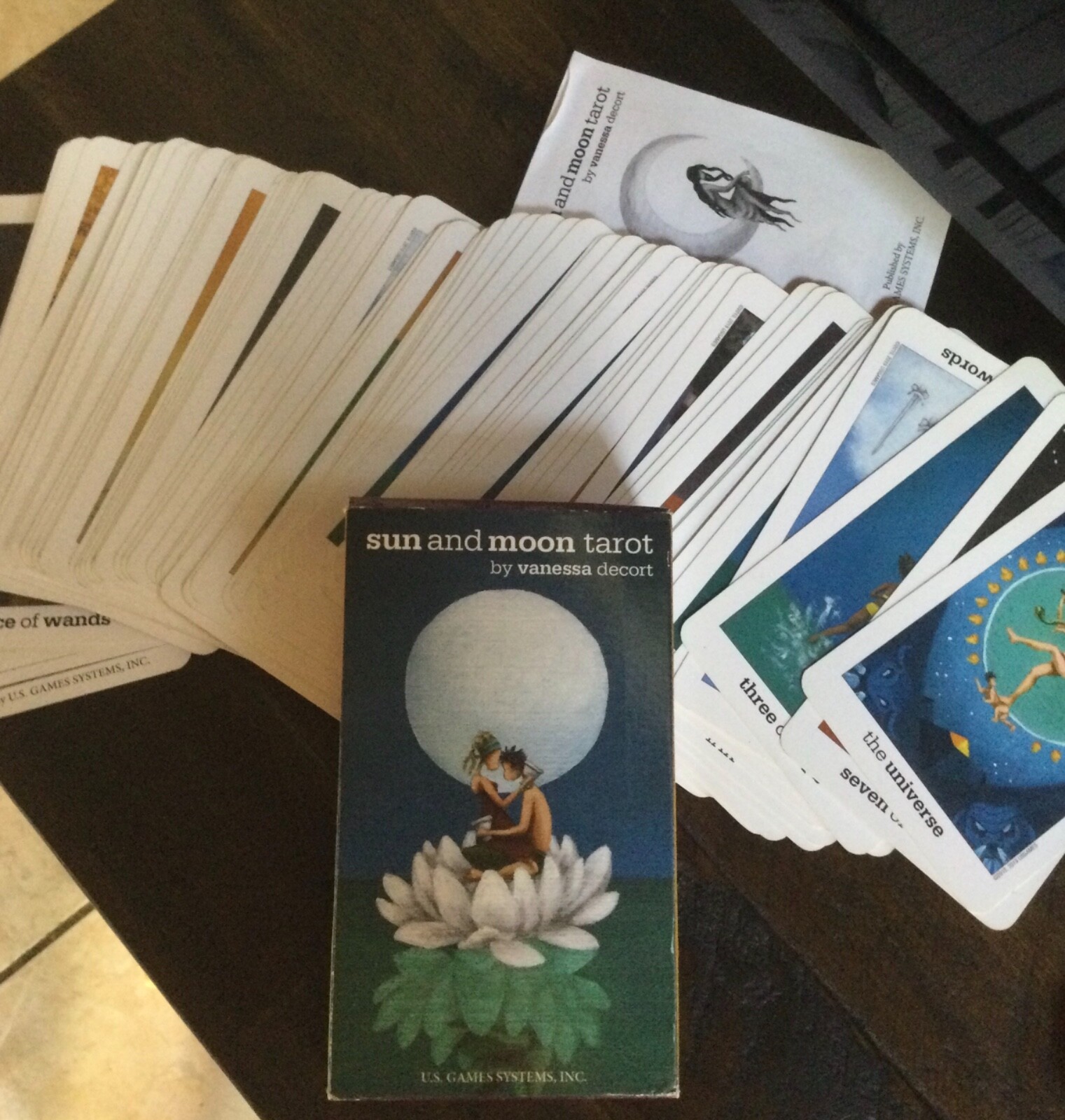 Sun and Moon Tarot by Vanessa Decort (2010, Paperback / Mixed Lot)