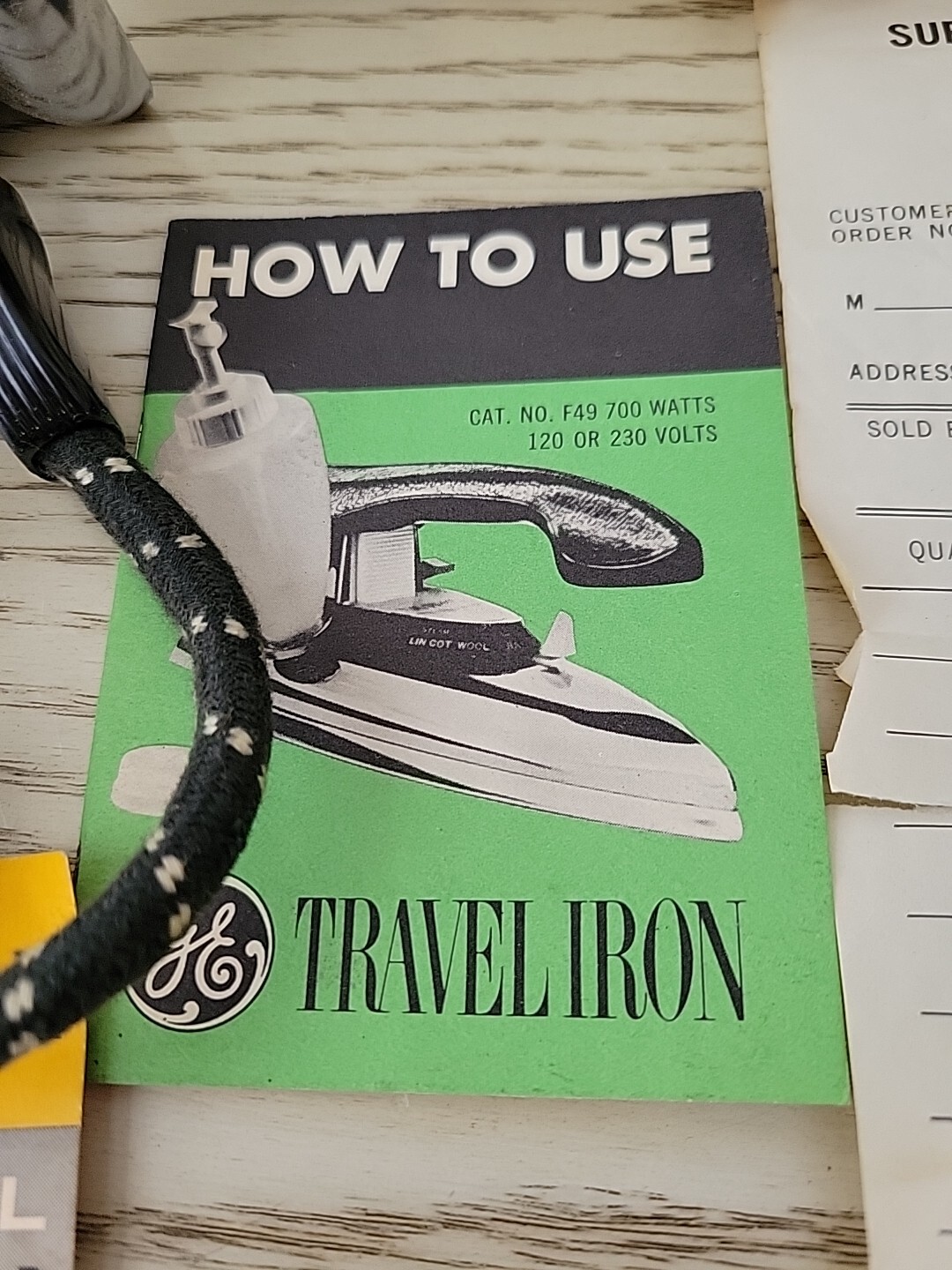 Vintage GE Spray Steam & Dry Travel Iron W/Overseas Adapters F49 Tags Still On