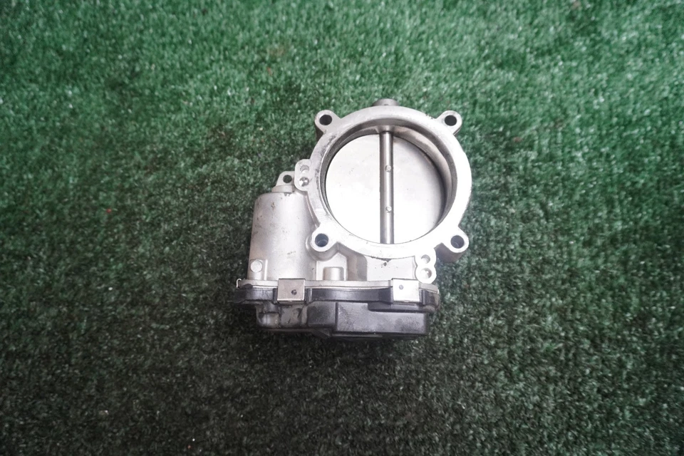 Dodge Charger 2020 2021 cuerpo del acelerador del motor de 5,7 L fabricante de equipos originales 81 k millas 53034251AD Foto 2 de 4