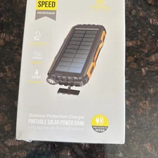42,800 MAH Mregb SAFE SPEED-SOLAR POWERED-WATERPROOF-CHARGING BANK w/FLASHLIGHT