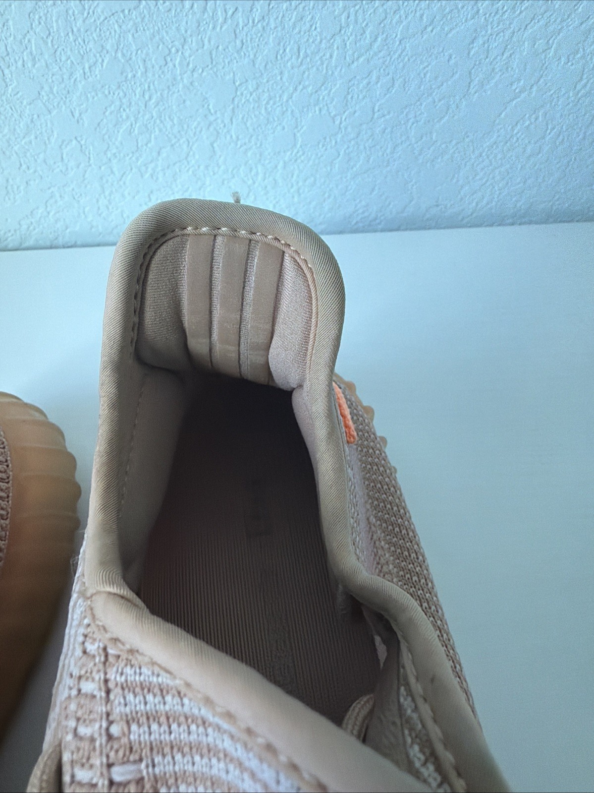 Adidas Yeezy Boost 350 V2 Clay  Sneakers Shoes 9.5 thumbnail 21