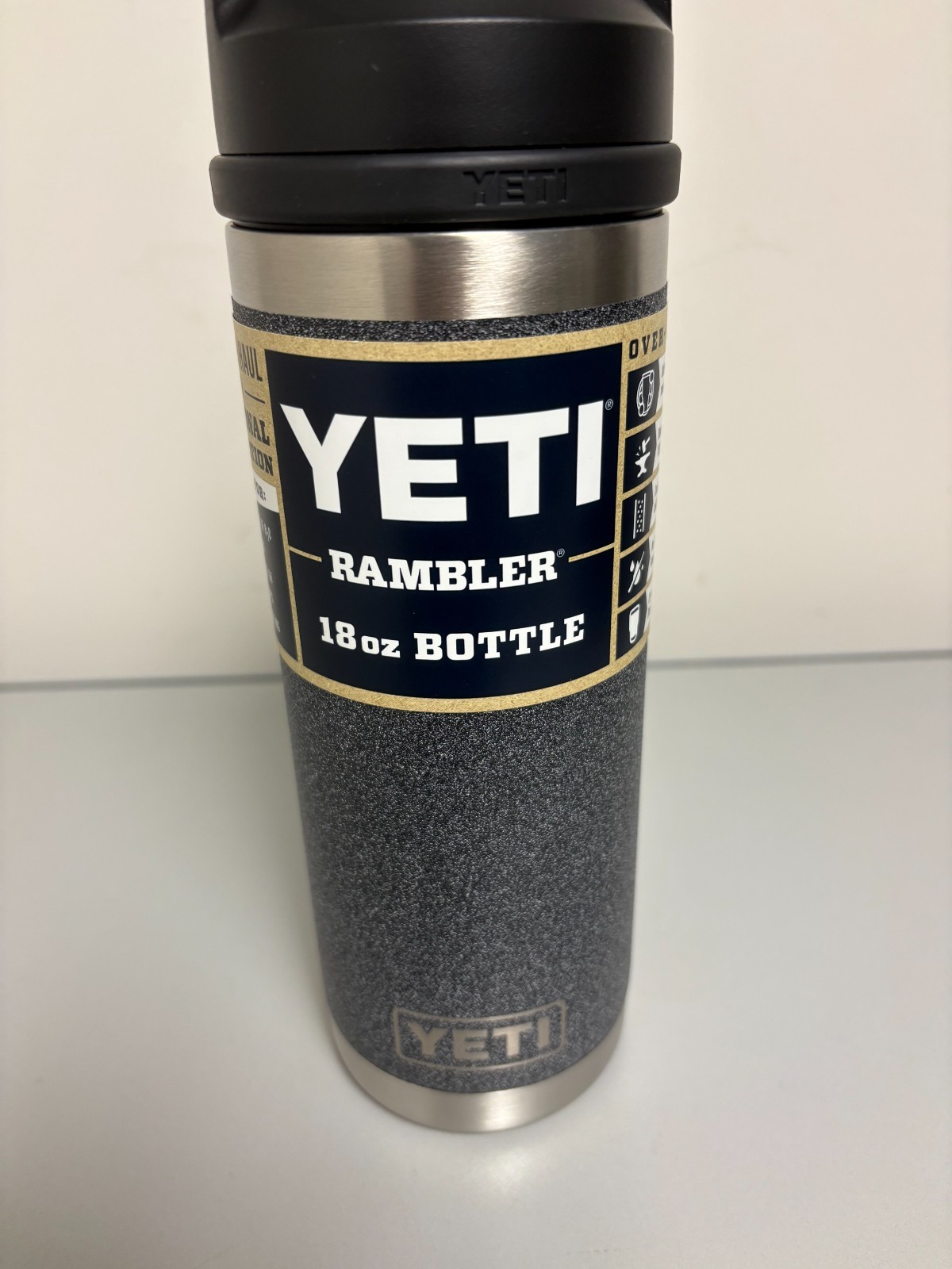 NEW YETI&reg; BLACKSTONE 18oz Bottle  Black - Brand New Chug Bottle