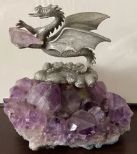 Spoontiques Mythical Dragon 4 1/2 Inches Purple Amethyst Geode Base