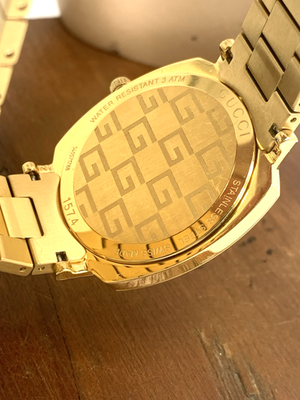 Gucci Unisex Watch YA157403 Grip Swiss Quartz Jump Hour Dial Gold