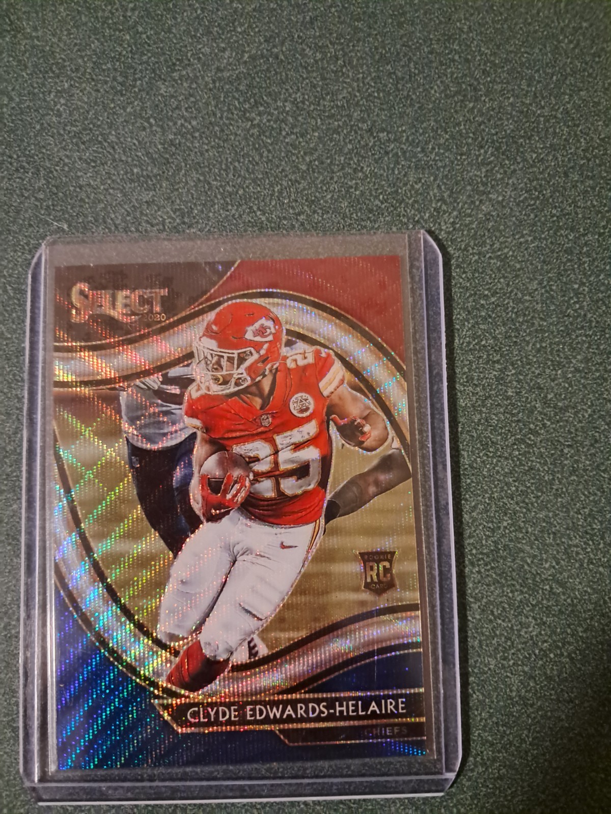 2020 Panini Select - Field Level Clyde Edwards-Helaire #354 Tri-Color Prizm /75