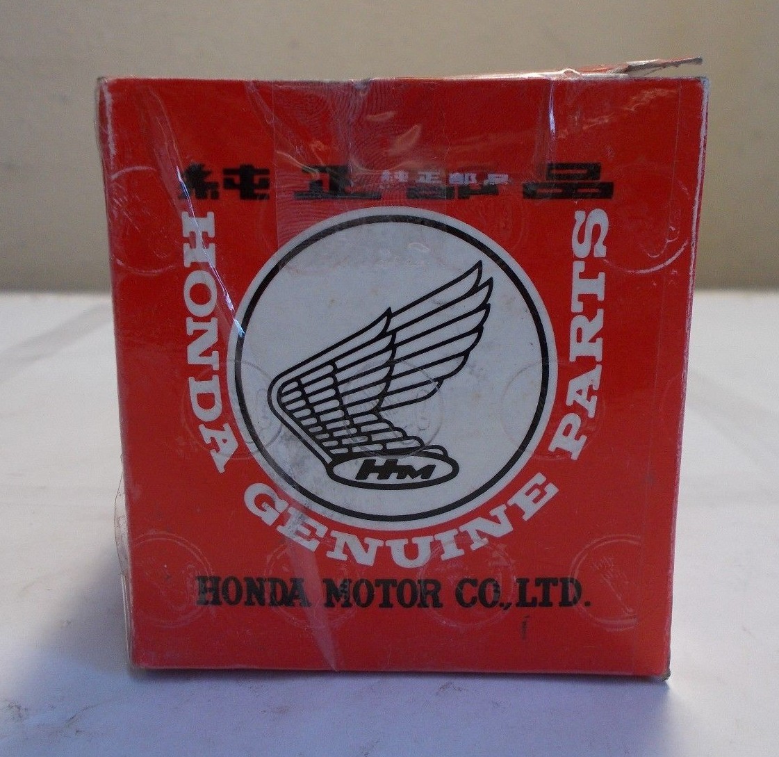 NOS Honda GL1100 Goldwing Carburetor Slide Vacuum Piston 16111MB9004