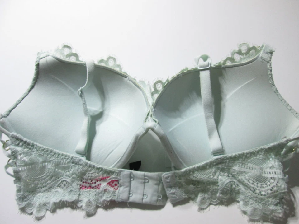 Sujetador La Senza Talla 34D Marfil Con Aros Push-Up Correas Ajustables Encaje Floral Foto 2 de 4