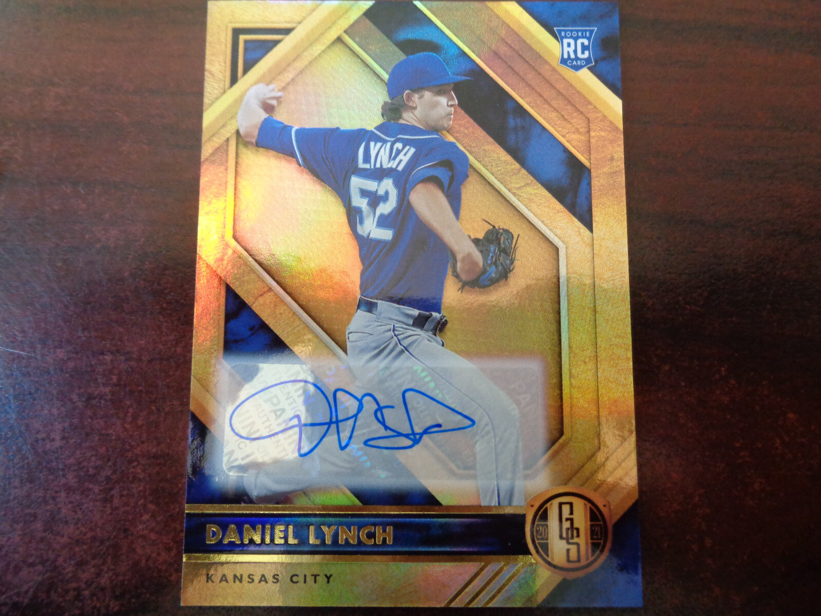 2021 Chronicles Gold Standard Daniel Lynch AUTO #4 Rookie Card-ROYALS