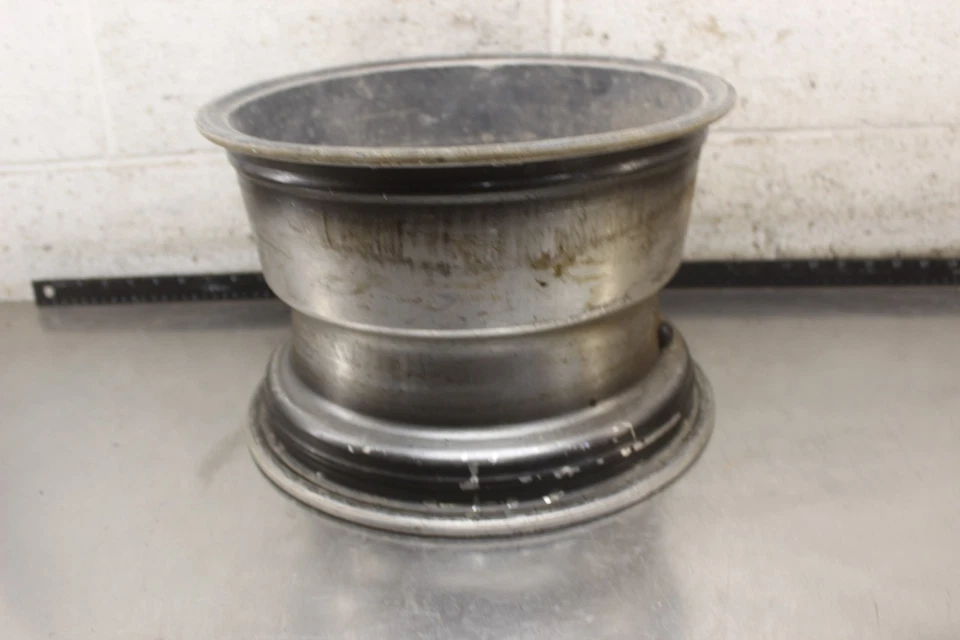 1998 Suzuki Quadrunner 500 LTF500F 4x4 REAR BACK WHEEL RIM L4 Foto 2 de 4