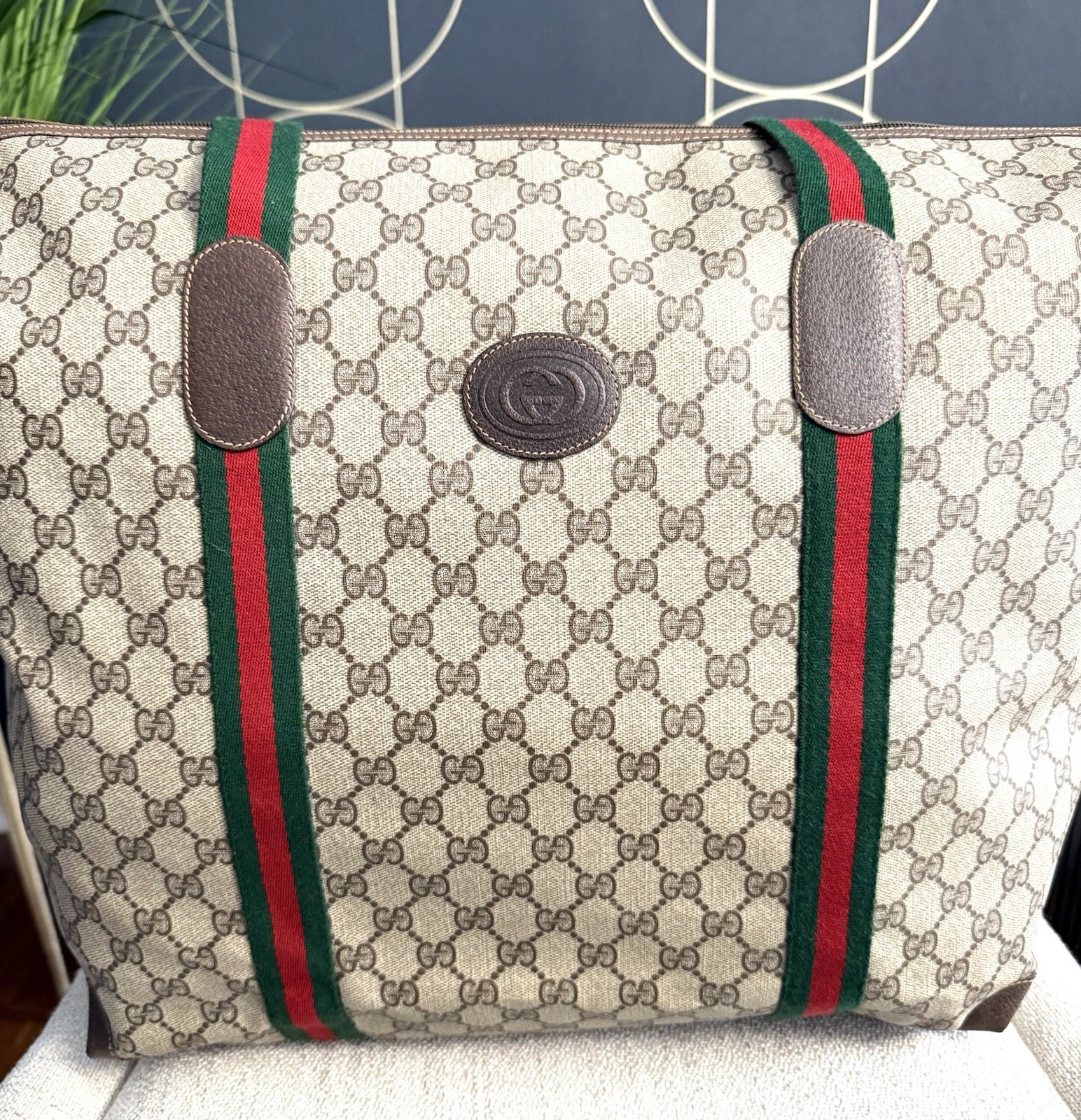 GUCCI Authentic Large Tote Bag Travel Duffle Bag Brown Monogram Canvas thumbnail 3